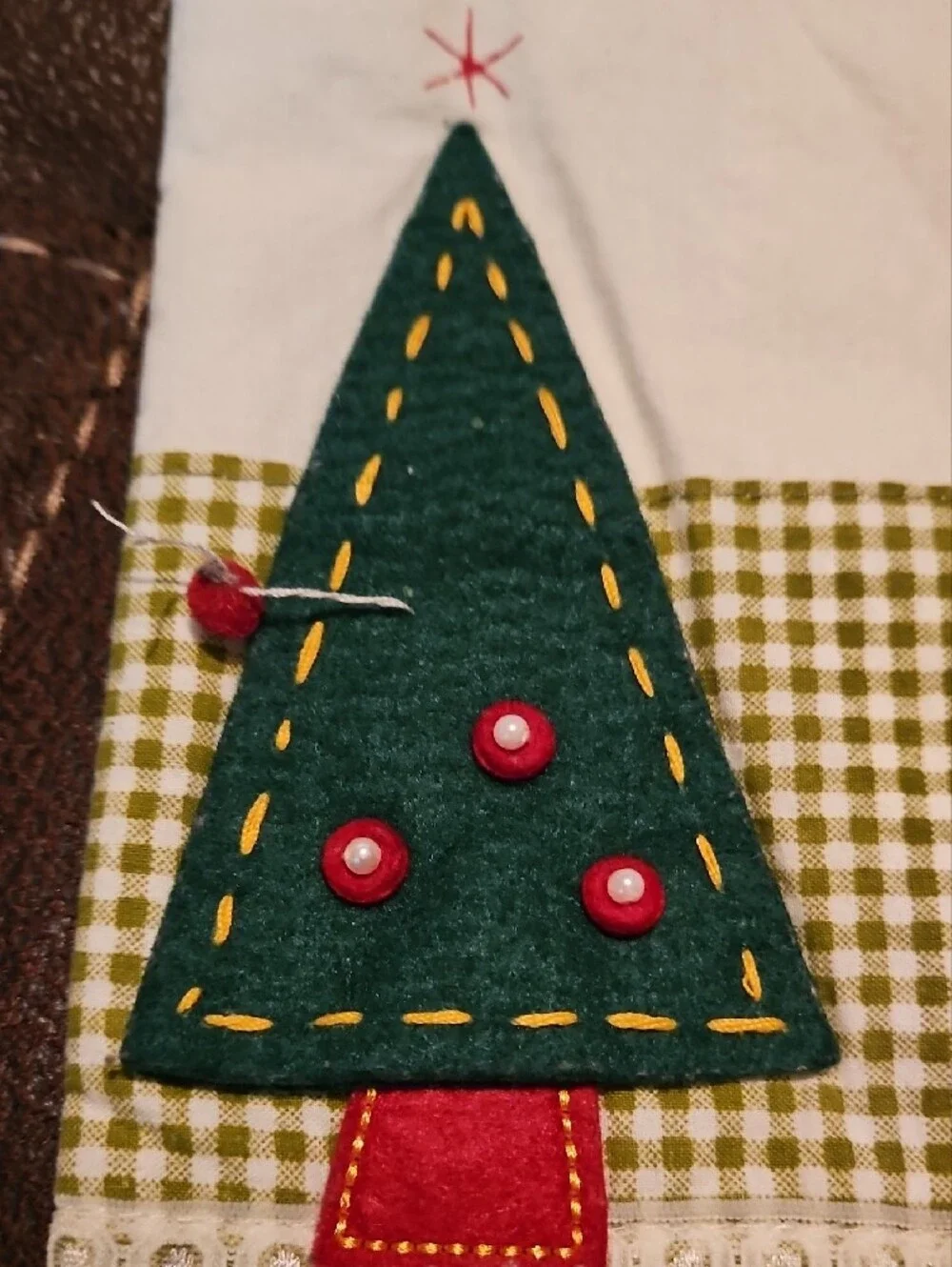 Holiday Tree Placemat Set - Felt Red & Green Christmas Design